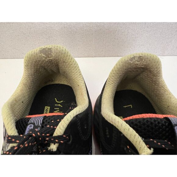 New Balance Dynasoft Nitrel V5 running shoes. Size 7.5(W) - Picture 6 of 9